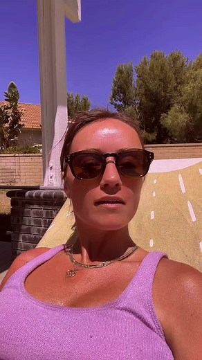 Any other amputees forget they’re missing a limb??? #amputee #amputeelife #onearm #amputeejokes #limbloss #tanning #sun