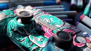 How Art Transforms A Standard PS5 Controller?