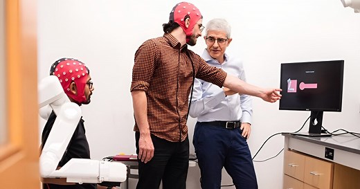 New Brain Cap Lets People Play Video Games With Their Minds