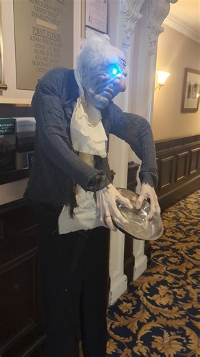 Spooky season has officially arrived at The Salutation! 🕸️👻 The decorations are up and we’re feeling fang-tastic! 🧛‍♀️ Pop in for a coffee, lunch or a cheeky cocktail and soak up the Halloween vibes if you dare… 😈🎃 | The Salutation Hotel