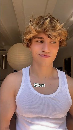 What do you choose? 🍆 #gayman #gay #gayfacts #lgbt #loveislove #bi #bottom #sex #long