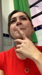 Uma professora conquistou a internet ao responder de forma surpreendente a uma pergunta feita por seus alunos: "O que você mais prefere?". Em sala de aula, ao invés de escolher algo comum, como um hobby ou comida favorita, a docente encantou a turma ao dizer que escolheria os seus alunos. 🎥 @acqueleoni #forvou #viral #explore #alunos | São Gonçalo Informa