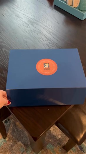 3 comments | A huge thank you to our friends at Proximity Marketing for the beautiful Thanksgiving gift box! 李 Such a thoughtful surprise filled with amazing treats. We’re grateful for your partnership and the creativity you bring to our brand all year long. Wishing the Proximity team (and all of you!) a warm, happy, and delicious Thanksgiving! 旅✨ | TalentSENSE | Facebook