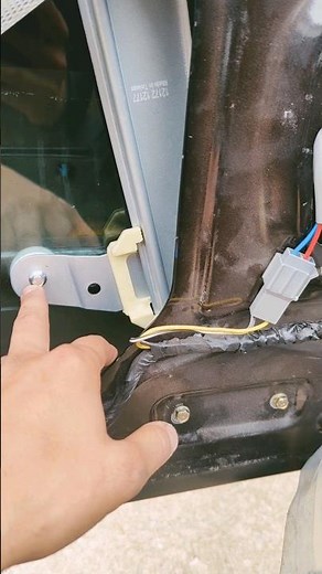quick tip on reinstalling window regulator #automobile #crownvictoria #lincoln #carmaintenance