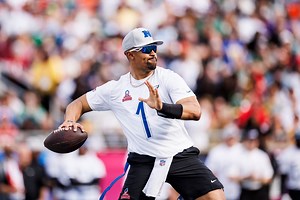 Jalen Hurts Shaves His Goatee, Fans Are Devastated