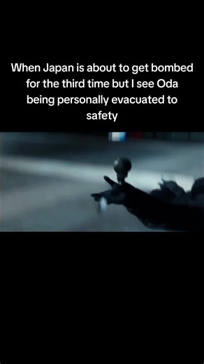 Oda keeps dragging the series to save himself like the blade isn't being sharpened as we speak #onepiece #slander #fypシ #eiichirooda #yakuzagame