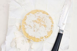 The Right Way To Slice Brie