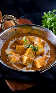 Easy Restaurant style makhani paneer/butter paneer