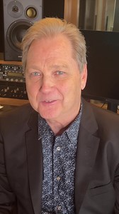 THIS FRIDAY in Central Indiana! Come on out to the Palladium in Carmel for a solo performance featuring songs, stories and hot guitar. Buy tickets today! | Steve Wariner