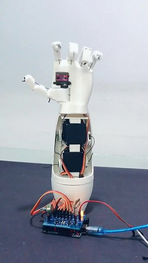 Mano Robotica con Arduino: Proyectos y Tecnología Impresionante
