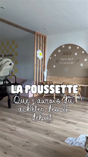 Je vous mets la ref évidemment : c'est le modèle Versiti de chez @joie_baby_fr et c'est une vraie merveille, surtout en tant qu'assistante maternelle et maman. Pas besoin de devoir stocker une poussette simple et une poussette double, avec ce modèle vous avez le 2 en 1 et on ne parle pas de la qualité dont il n'y a absolument rien à redire. Bref, je suis JOIE. Vous avez des coups de cœur de poussette chez vous ?? Si vous hésitez encore, vous pouvez foncer les yeux fermés avec celle-ci ! *Produit