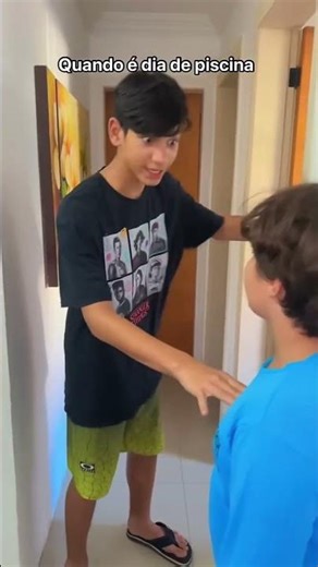 Quando o dia é de piscina #comedia #shorts