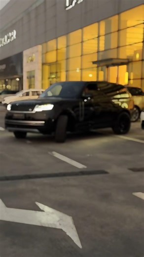Land Rover Range Rover Suv 🥰😍 #rangerover #landrover #shortsfeed #youtube #youtubeshorts #viralshort