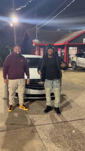 Beezy on Instagram: "100% APPROVED ✅ Down payment 💵 ,ID🪪 ,Recent mail🍾🎉🎈 tap in to with the approval manager I’ll make it a fast easy process ❤️‍🔥 WE FINANCE $DOWN! GUARANTEED APPROVAL ✅️ ID AND CASH 💰 DM US FOR MORE INFO 📲 #cars #cardealership #badcredit #autoloans #dealer autofinance inhousefinancing"