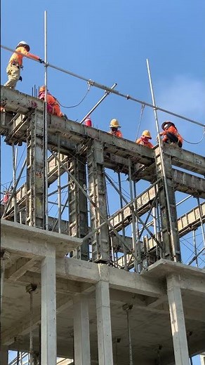 Steel Roof Truss Installation: Why Safety Belts are Non-Negotiable