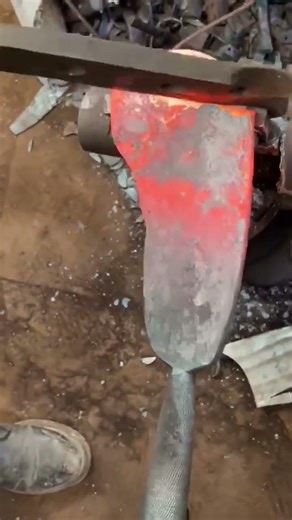 Extra Metal Cutting in Blade Making – Precision Industrial Process ⚙️🔪 #BladeMaking