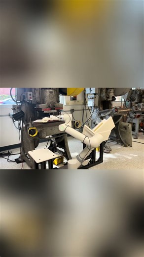 Pick&Place #fairino #robot #machine #robotics #manufacturing #cnc