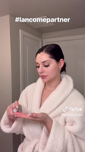 Proper Serum Application Tips for Anti-Aging | Lancome Renergie HCF Triple Serum