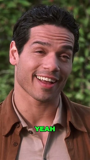 Hilarious Cop Pulls Over Driver, Then Helps Them!