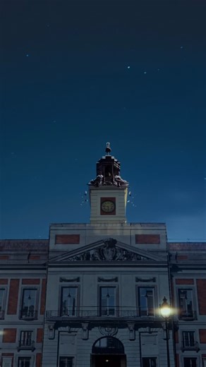 Salma on Instagram: "2026. Año nuevo para crear muchas cosas nuevas, entre ellas muchos más sets de LEGO!! ¿Los construimos juntos? Feliz año nuevo🤍 @legospain_official #publi"