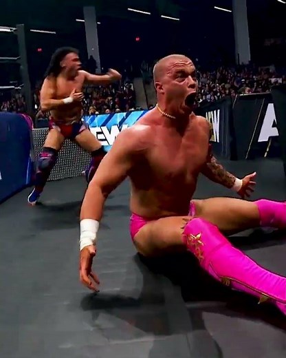 #SpeedballBailey puts #KyleFletcher on the floor! #AEWDynamite