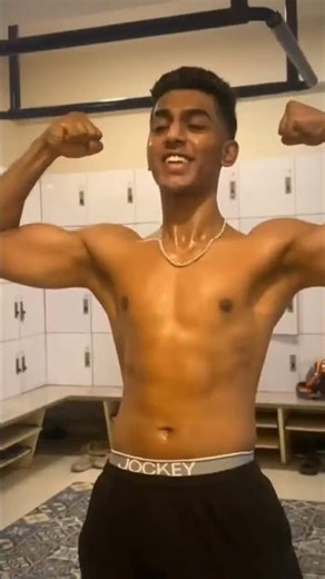 😉🔥. #gyn #gymmotivation #bodybuilding #india #handmade #sixpack #bodyconfidence #bodybuilding