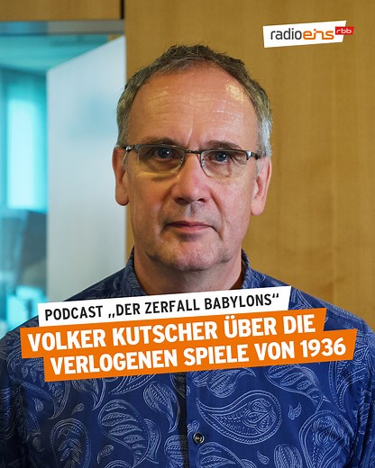 Bestseller-Autor Volker Kutscher hat mit seiner Roman-Reihe um Kommissar Gereon Rath die Vorlagen für die Erfolgsserie "Babylon Berlin" geschrieben. Gemeinsam mit ihm begibt sich Thomas Böhm zurück in diese Vorkriegszeit von 1929 bis 1938. Den zehnteiligen Podcast findet ihr ab heute in der ARD Audiothek und überall, wo es Podcasts gibt.🎧 | radioeins