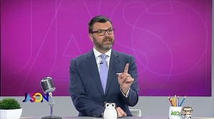 It's time to read your feedback and answer some of your questions. Jason & Kendall are opening up The Jason Show mailbag. | The Jason Show