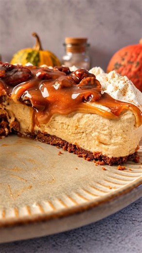 No-Bake Pumpkin Spice Cheesecake 🎃🍰