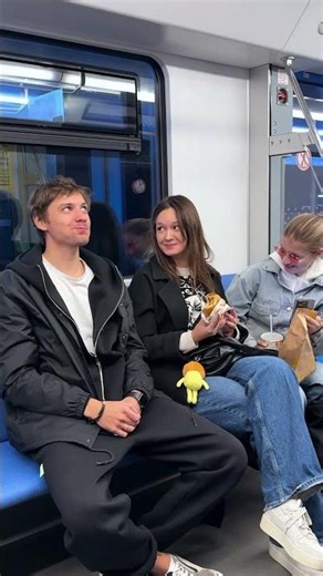 Nobody expected us to eat this on the subway #AlexEasy #Subway #Pranks