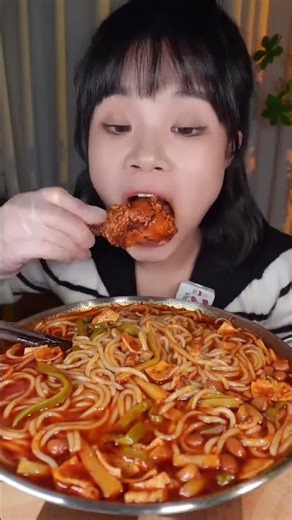 Asmar spicy noodles #mukbang #spicynoodlesoup #eatingsounds #asmr #food
