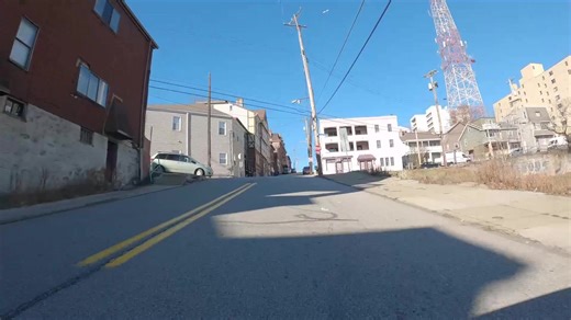 Driving up to the Mt. Washington Overlook #pittsburgh #GreatAdventure #viewsfordays | View Pittsburgh