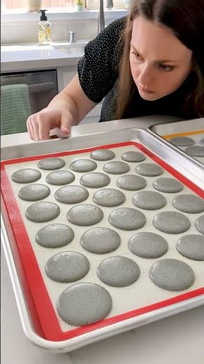 Earl Grey Macarons | Tea-flavored Macarons | The Floral Apron