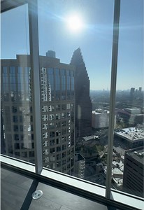 2BR Luxury High-Rise Apartment in Downtown Houston