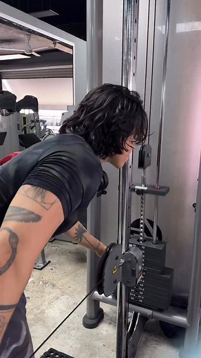 Cuando vas a la hora pico!!!🤪 #gym #gymhumor #fitness #fitnesshumor #gymbro #gymbros #humor #gymrat #gymrats🐀💪 #gymlife #gymtime #gymmotivation #motivacion #horapico #fyp #fypage #parati | Interian Pacheco