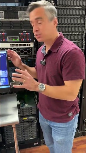 First look at the Dell Optiplex 7400 AIO with an optical drive!