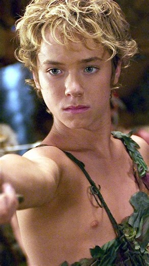 TNT Brasil on Instagram: "A cena que fez TODOS nós acreditarmos em fadas. 🧚‍♀️ Saudades desse filme? Peter Pan está disponível na @hbomaxbrasil."