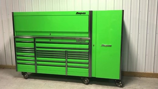 Snap On 84” Epiq, powertop, hutch and full locker in extreme green with titanium trim. Box is in fantastic condition and priced in line with our other 84” set ups like this, at $13,000. Check out the video! Shipping and delivery are available and we will do our best to work with you on trade ins! Call or text us at 302 423 8529 with any questions or trade in values. | 1st State Tools