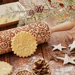 Close your eyes 👀 and what? It's Christmas 🎅🎄, Be holiday ready ⛄❄ with Pastrymade Christmas Rolling Pins! 👉 https://pastrymade.com/reindeer | PastryMade