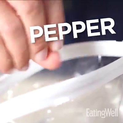 How to Make Guacamole in a Bag Kids will love mashing everything up. When you're ready to serve, just cut off a corner and squeeze right from the bag! See the full video: http://ow.ly/ZCrcX Try it with this recipe: http://ow.ly/ZCrg9 | EatingWell