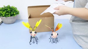 Decorative Garden Bee Sculptures, Yellow and Orange Metal Hanging Outdoor Statues (2)