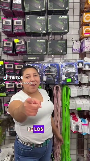 Consola Retro con 2000 Juegos y 2 Controles Incluidos