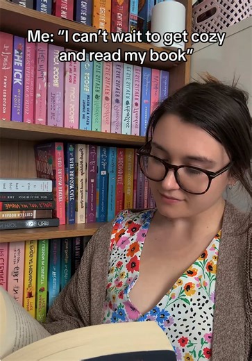 Keep your negativity away from me please and thank you 🙏🏻 #reading #bookobsessed #booktok #justagirlandherbook #bookishtiktok