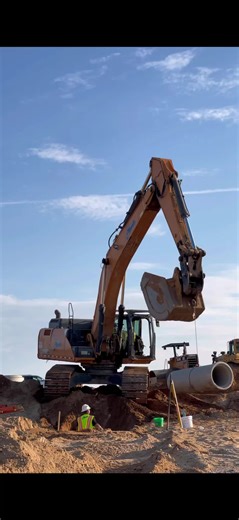 How to Determine Pipe Grade with a Pipe Laser #pipelaser #pipelayer #pipelaying #dirtwork #dirtworld #excavator #excavation #excavators #excavations #excavatoroperator #excavatorlife #dirtcrew #construction #constructionlife #constructionmanagement #constructionsite #constructionengineering #constructionproject #constructionmachinery #constructionwork #constructionworkers #michiganconstruction #buildingmichigan #traversecitymi #howtouse #howtomake #tutorialvideo #educationaltechnology #laserbeam