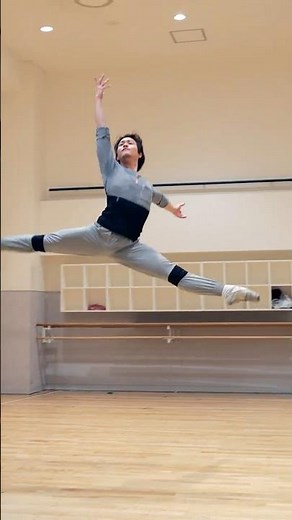K-BALLET TOKYO『パリの炎』主役フィリップの超絶技巧🔥 #Shorts #KBALLET #パリの炎 #バレエ #熊川哲也