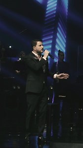 226K views · 10K reactions | Boa noite meus amores! 08 e 09 de Junho tem gravação do meu novo DVD “Romantic Classics” no Vibra São Paulo . Vai ser demais! Espero vocês! Beijooooooooo | Maurício Manieri | Facebook