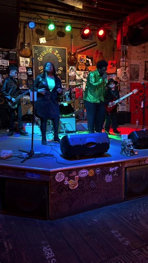 Live Blues Performance by KnottUsBand at Ground Zero Blues Club