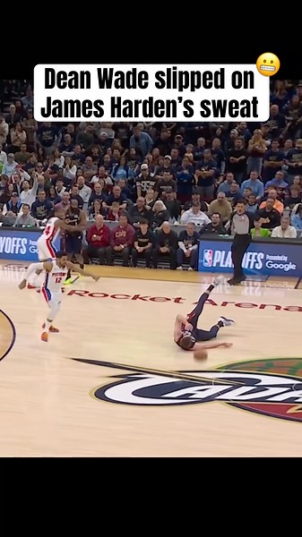 Wade slipped in the same spot Harden fell 😳