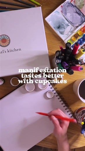 Setting up your goals or plans for 2026? It is much more enjoyable with a sweet treat! 🧁 #Manifesting #2026Goals #VisionBoard #CupcakeDelivery