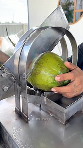 Super Fast Coconut Cutting Skills of Coconut Machine #coconut #fyp #viral #instagood 📍ร้านแม็กเกษตรไทย มะพร้าวน้ำหอมบ้านแพ้ว อยุธยา https://maps.app.goo.gl/Ne2mngSGLXBczSeg7 55/67, ต.ธนู, อำเภออุทัย Uthai District, Phra Nakhon Si Ayutthaya 13000 Thailand ⏰ 8am open | Travelicious